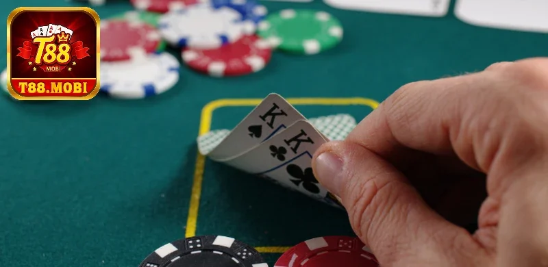 Luật Chơi Bài Poker - Cập Nhật Thông Tin Mới Nhất 2025 3 Nắm bắt luật chơi bài Poker tại T88